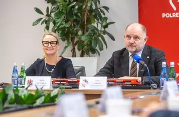 Konferencja dotycząca nowego rozkładu jazdy pociągów, fot. Szymon Zdziebło/tarantoga.pl dla UMWKP