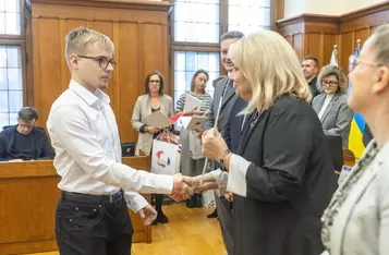 XV sesja osób z niepełnosprawnościami, fot. Szymon Zdziebło/tarantoga.pl dla UMWKP