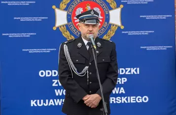 Przekazanie wozów ratowniczo-gaśniczych, fot. Mikołaj Kuras dla UMWKP