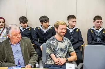 Podpisanie umowy przedwstępnej darowizny żaglowca, fot. Andrzej Goiński/UMWKP