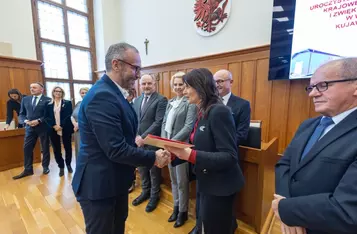 Uroczystość wręczenia umów KPO, 9 lutego 2026, fot. Mikołaj Kuras dla UMWKP