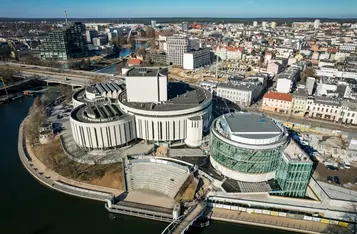Rozbudowa Opery Nova w obiektywie Tomasza Czachorowskiego/eventphoto (dla UMWKP)
