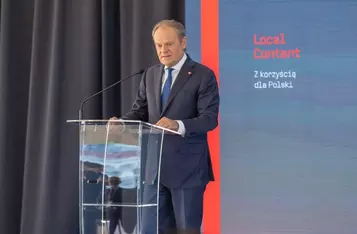 Polski local content – konferencja premiera Donalda Tuska i ministra Wojciecha Balczuna w Ostaszewie, fot. Mikołaj Kuras dla UMWKP