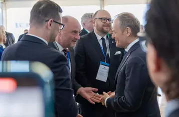 Polski local content – konferencja premiera Donalda Tuska i ministra Wojciecha Balczuna w Ostaszewie, fot. Mikołaj Kuras dla UMWKP