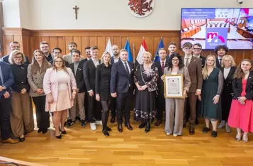 Ostatnia sesja Młodzieżowego Sejmiku Województwa II kadencji, fot. Szymon Zdziebło/tarantoga dla UMWKP