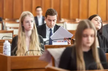 Regionalny Konkurs Wiedzy o Samorządzie Terytorialnym, fot. Szymon Zdziebło/tarantoga.pl dla UMWKP
