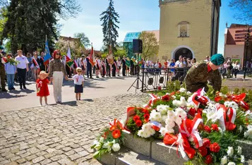 W pełnym słońcu Święto Konstytucji 3 Maja w Chełmnie/Fot. PITREX
