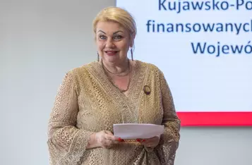 Wręczenie umów pożyczek pomocowych KPFR, fot. Mikołaj Kuras dla UMWKP