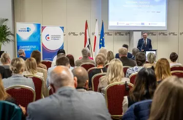 Konferencja „Kierunek-Rozwój Twoje jutro zaczyna się dzisiaj”, fot. Szymon Zdziebło/tarantoga dla UMWKP