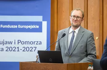 Uroczystość wręczenia umów, fot. Szymon Zdziebło/tarantoga dla UMWKP