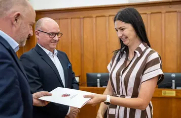 Uroczystość wręczenia umów, fot. Szymon Zdziebło/tarantoga dla UMWKP