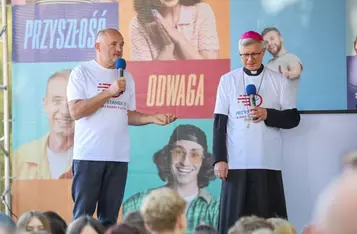Przystanek JPII, 12 czerwca 2026, Toruń, fot. Szymon Zdziebło/tarantoga dla UMWKP
