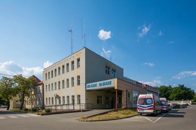 Czterolatek z astmą, kobieta wyczerpana torsjami. Chorzy kilka godzin czekali na lekarza