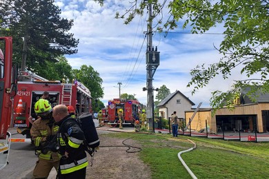 Pożar domu pod Chełmnem. Ruszyła zbiórka dla pogorzelców [ZDJĘCIA]