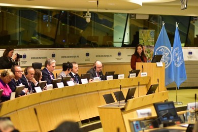 Marszałek Piotr Całbecki podczas konferencji FAO w Rzymie