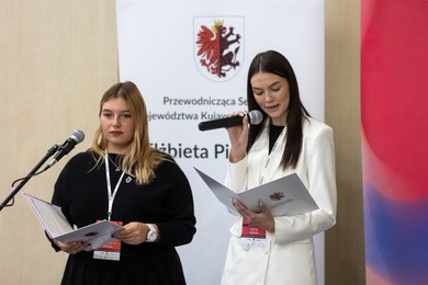 Konferencja młodzieżowa: o kobietach w polityce [ZDJĘCIA]