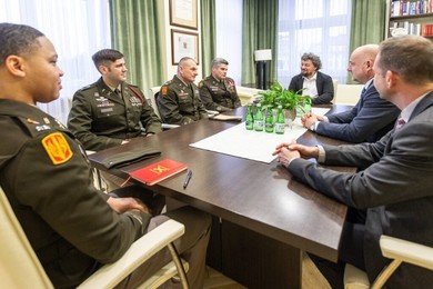 Podziękowania dla amerykańskich żołnierzy [ZDJĘCIA]