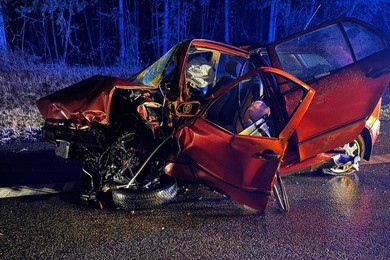 Wypadek na DK 91. Jedna osoba nie żyje [ZDJĘCIA]