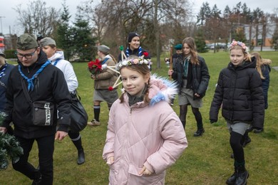 Kolęda dla Nieobecnych pod pomnikiem w toruńskim Parku Pamięci [ZDJĘCIA]