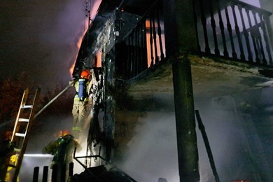Tragedia na działkach w Chełmnie. Nie żyją dwie osoby [ZDJĘCIA]