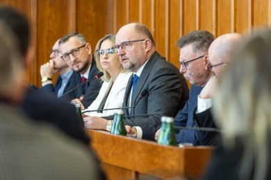 Sesja sejmiku województwa. Połączenie ośrodków medycyny pracy [ZDJĘCIA]
