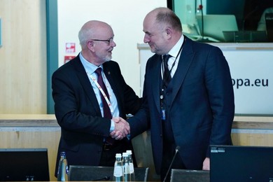 Marszałek Piotr Całbecki przewodniczącym Komisji NAT