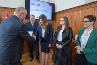 Powstaje system akredytowanych usług doradczych dla firm [ZDJĘCIA]