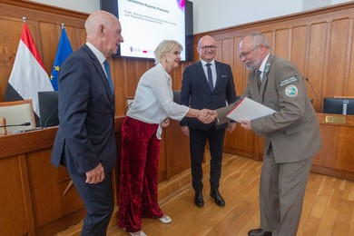 FEdKP: umowy na 30 mln zł [ZDJĘCIA]