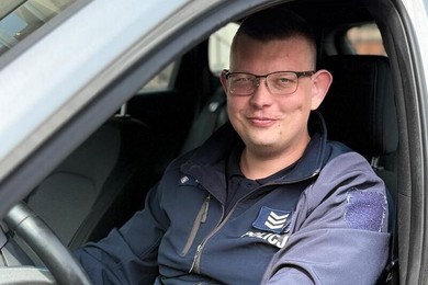Młoda kobieta przedawkowała leki. Uratował ją policjant