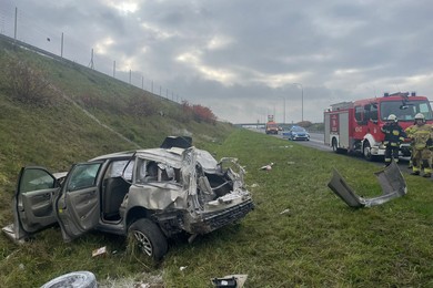 Wypadek na A1 pod Chełmnem. Jedna osoba ranna [ZDJĘCIA]