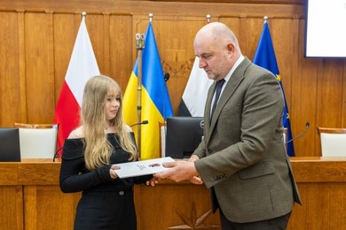 Młodzi liderzy regionu odebrali certyfikaty [ZDJĘCIA]