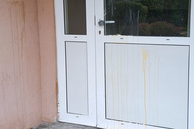 Halloween w Chełmnie. Dorośli: To nie zabawa, tylko chuligaństwo i wandalizm [ZDJĘCIA]