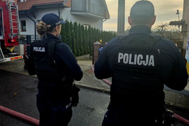 Tragiczny pożar w Chełmnie. Co się stało w domu na obrzeżach miasta? [ZDJĘCIA]