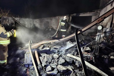 Pożar pod Chełmnem. Ogień pojawił się nad ranem [ZDJĘCIA]