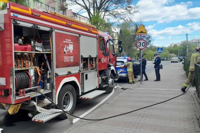 Pożar w Chełmnie. Jedna osoba ranna [ZDJĘCIA]