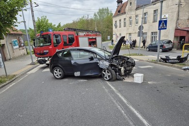 Wypadek w Chełmnie. Ranne nastolatki [ZDJĘCIA]