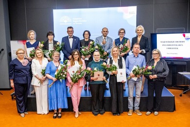 Bibliotekarze z nagrodami marszałka [ZDJĘCIA]